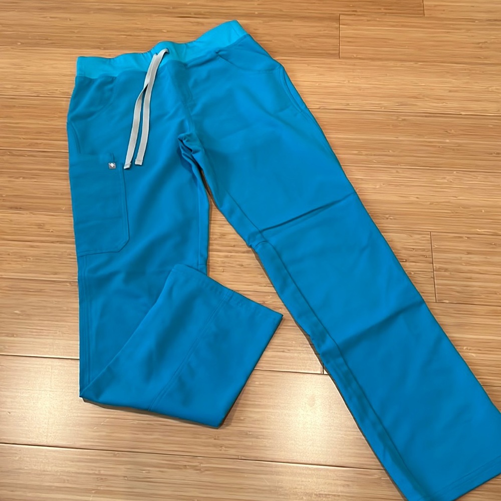 Figs Kade scrub pants